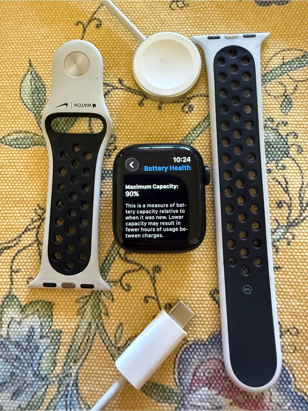 Open to offers | Apple Watch Series 7 GPS 41mm + Accessories | 90% 🔋 Health |